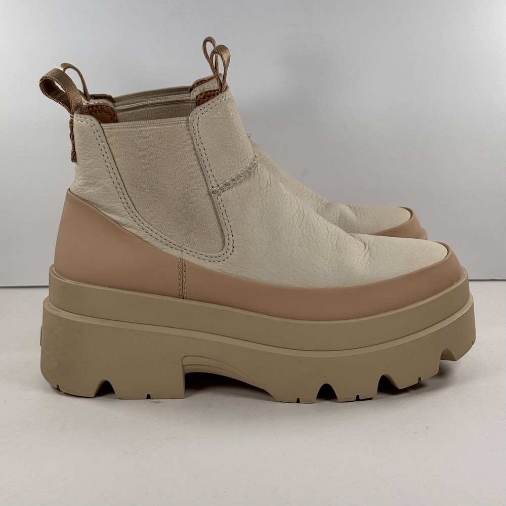 UGG Brisbane Platform Chelsea Boots White Leather Lug Sole 1143842 Women's 7.5